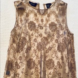 Dana Buchman beige lace over silk tank top, size 6.